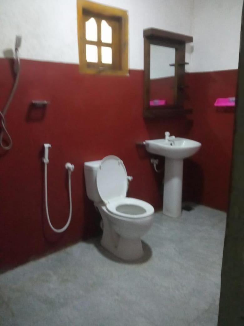Impress Holiday Home Anuradhapura Room photo